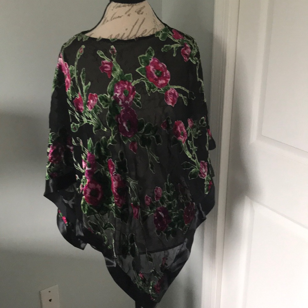 Kari’s Place poncho